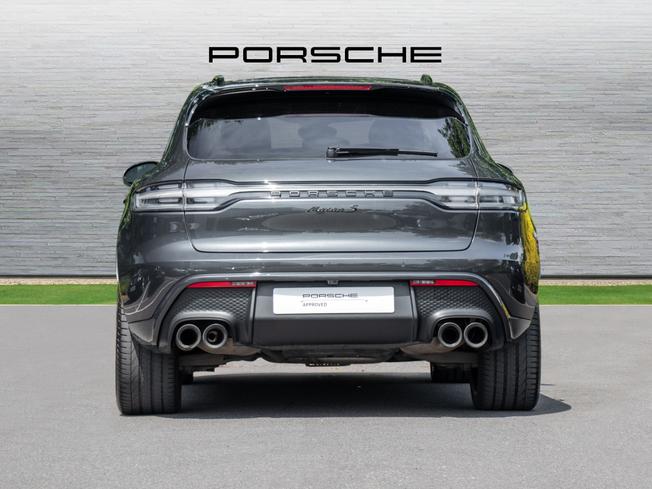 PORSCHE Macan Photo 7