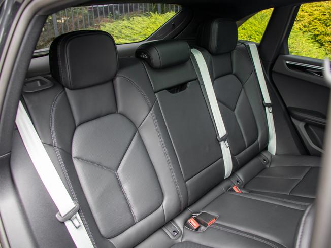 PORSCHE Macan Photo 9