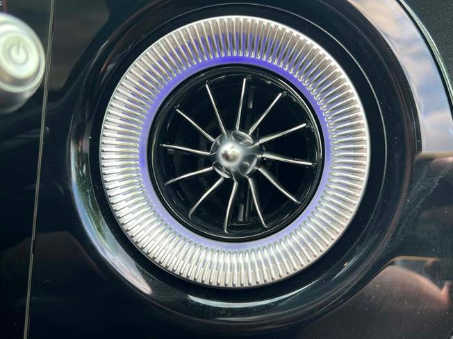 MERCEDES-BENZ CLA Class Photo 40