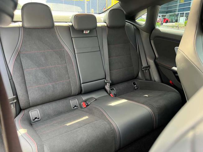 MERCEDES-BENZ CLA Class Photo 45