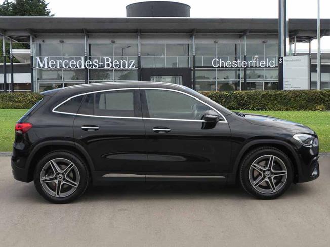 MERCEDES-BENZ GLA Photo 6