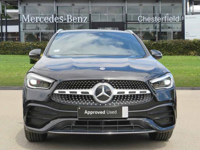 MERCEDES-BENZ GLA Photo 9