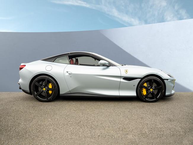 FERRARI Portofino M Photo 11