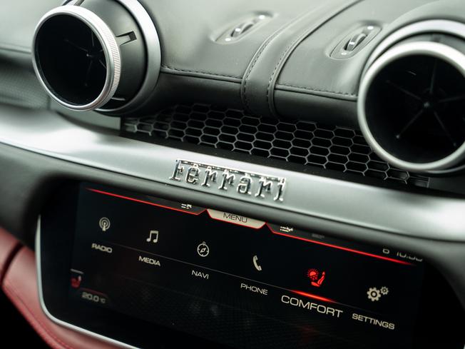 FERRARI Portofino M Photo 14