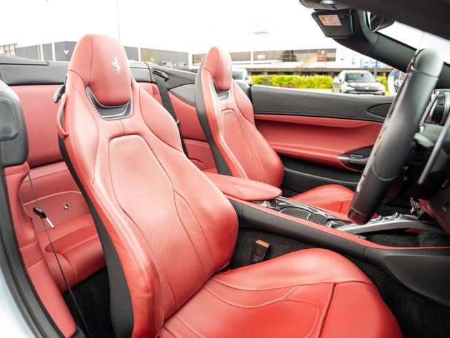 FERRARI Portofino M Photo 21