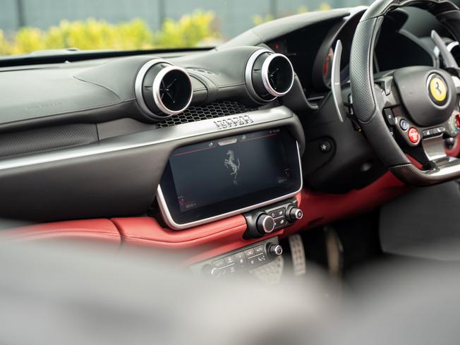 FERRARI Portofino M Photo 30