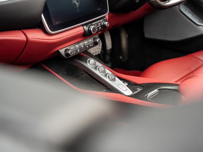 FERRARI Portofino M Photo 31