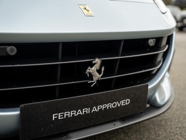 FERRARI Portofino M Photo 40