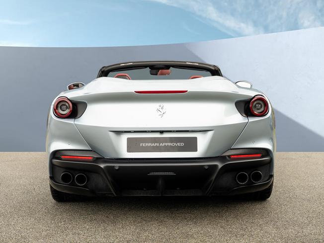 FERRARI Portofino M Photo 8