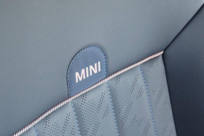 MINI Cooper Photo 27