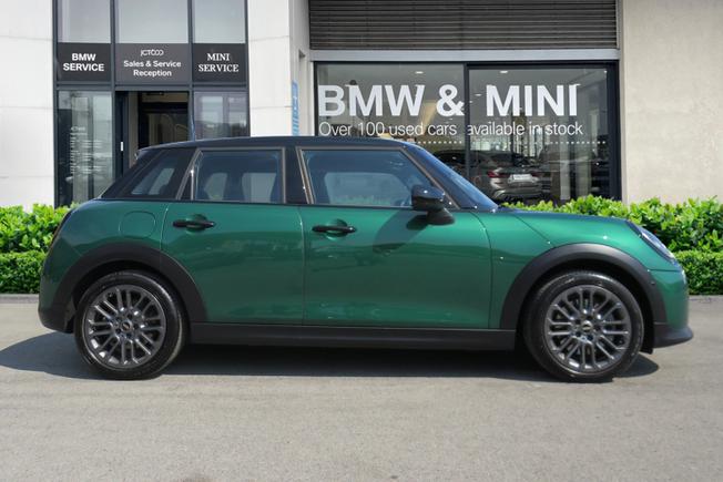 MINI Cooper Photo 3