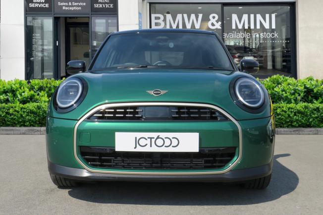 MINI Cooper Photo 4