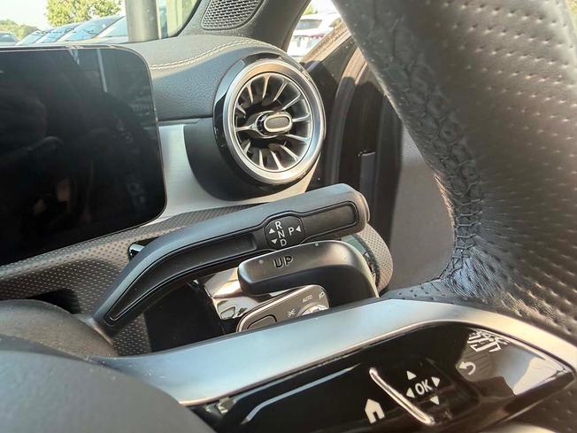MERCEDES-BENZ A Class Photo 26