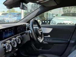 MERCEDES-BENZ A Class Photo 3