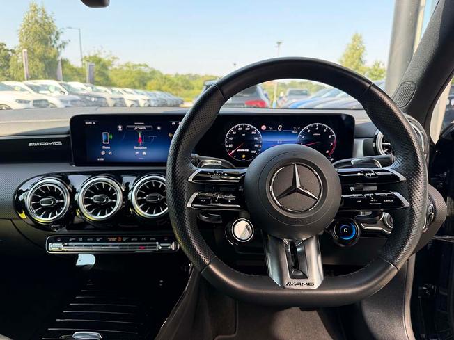 MERCEDES-BENZ A Class Photo 39