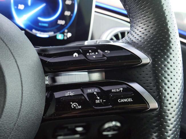 MERCEDES-BENZ Eqe Photo 13