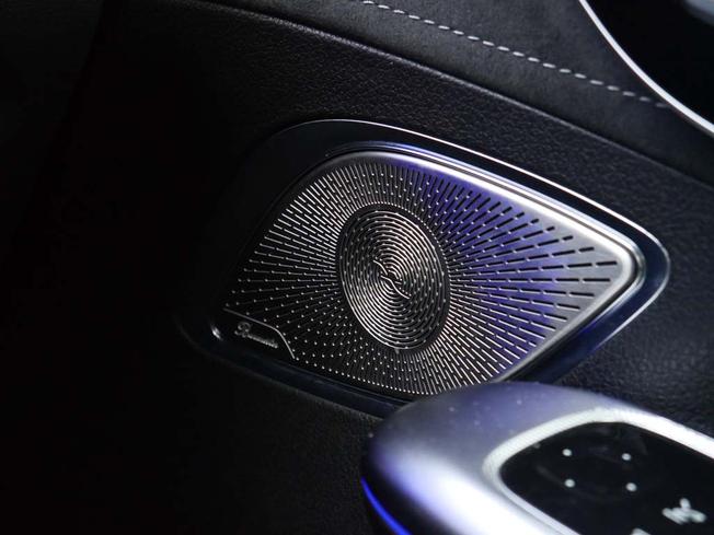 MERCEDES-BENZ Eqe Photo 15