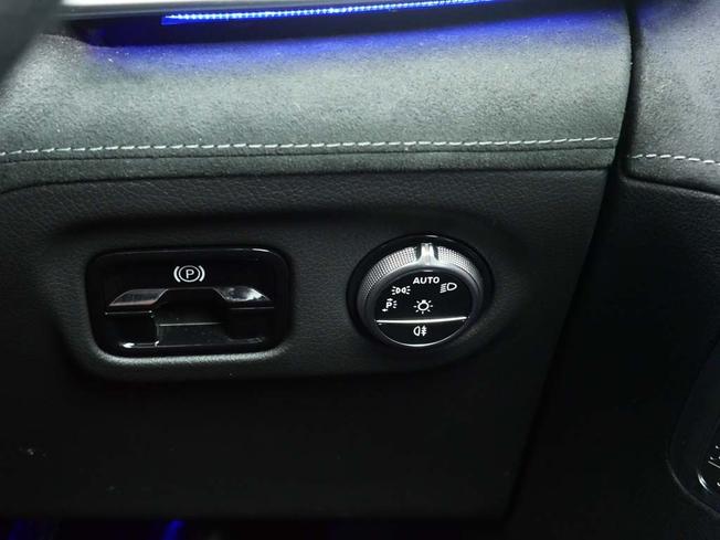 MERCEDES-BENZ Eqe Photo 17