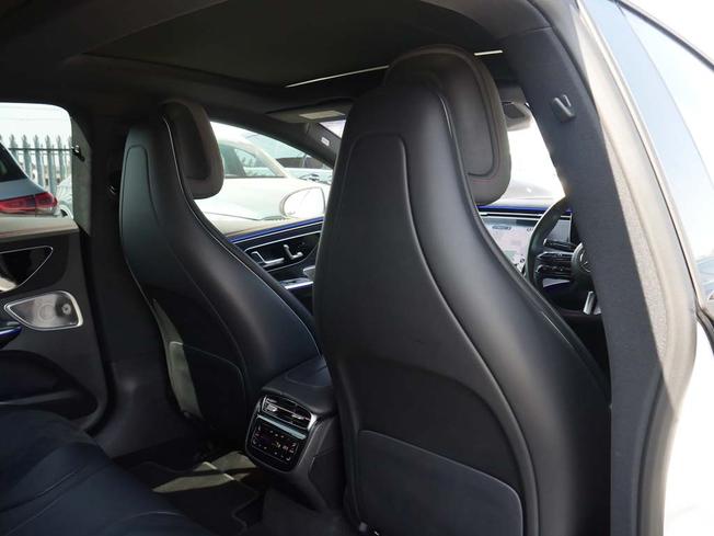 MERCEDES-BENZ Eqe Photo 41