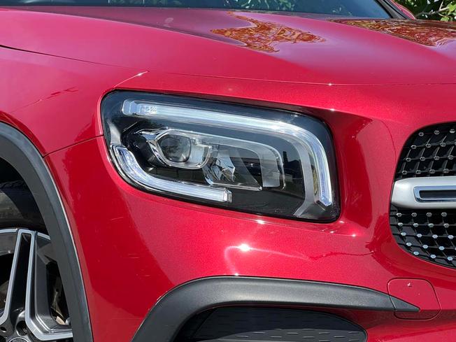 MERCEDES-BENZ GLB Photo 13