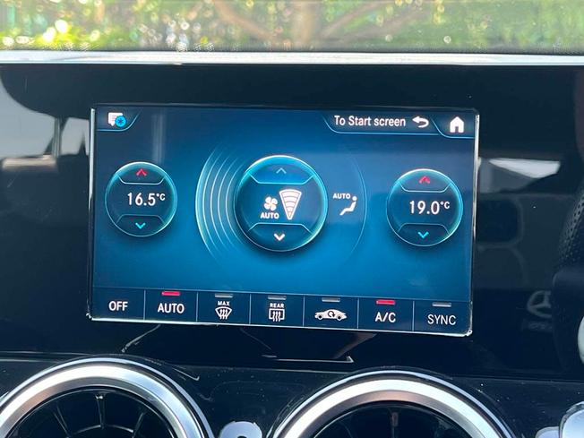 MERCEDES-BENZ GLB Photo 29