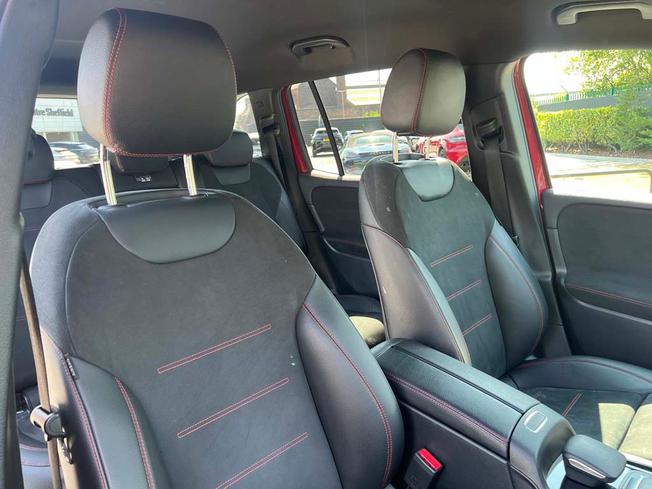 MERCEDES-BENZ GLB Photo 34