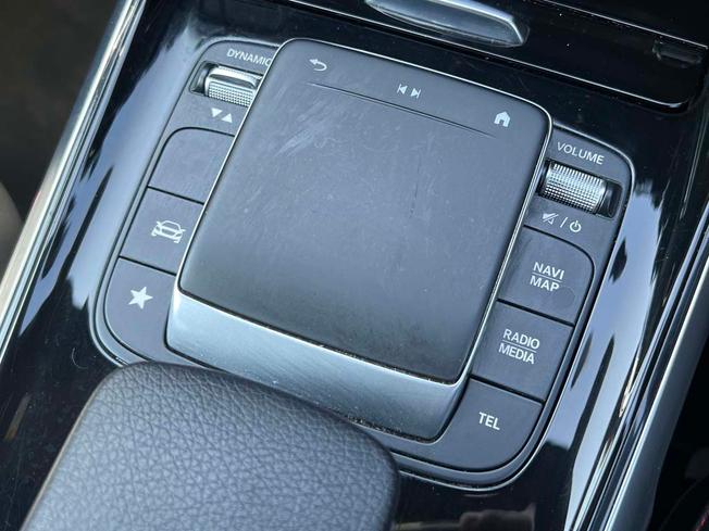 MERCEDES-BENZ GLB Photo 36