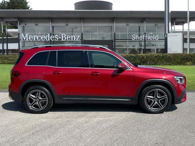 MERCEDES-BENZ GLB Photo 7