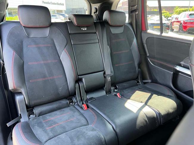 MERCEDES-BENZ GLB Photo 8