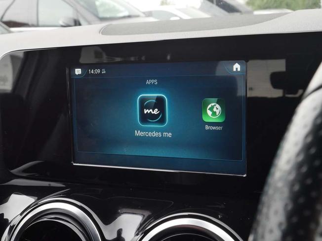 MERCEDES-BENZ GLA Photo 24
