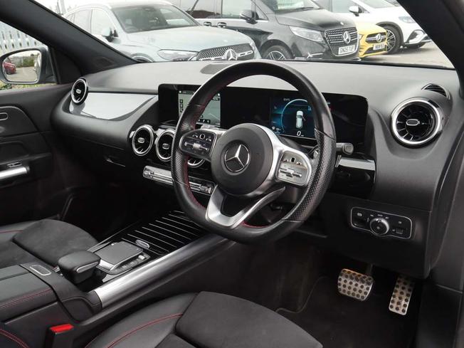 MERCEDES-BENZ GLA Photo 34