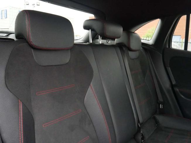 MERCEDES-BENZ GLA Photo 37