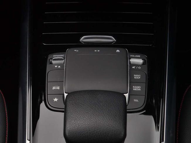 MERCEDES-BENZ GLA Photo 44