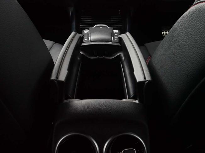 MERCEDES-BENZ GLA Photo 45