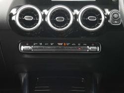 MERCEDES-BENZ GLA Photo 5