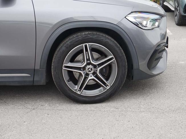 MERCEDES-BENZ GLA Photo 6