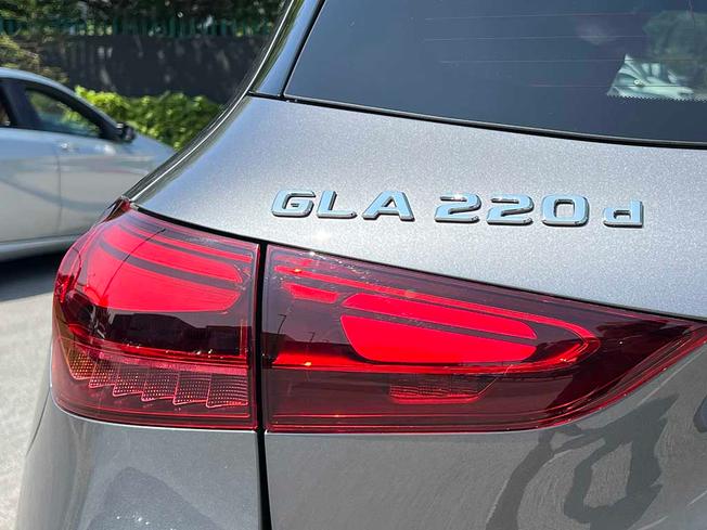 MERCEDES-BENZ Gla Photo 21