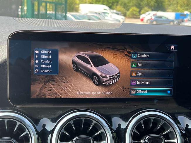 MERCEDES-BENZ Gla Photo 34