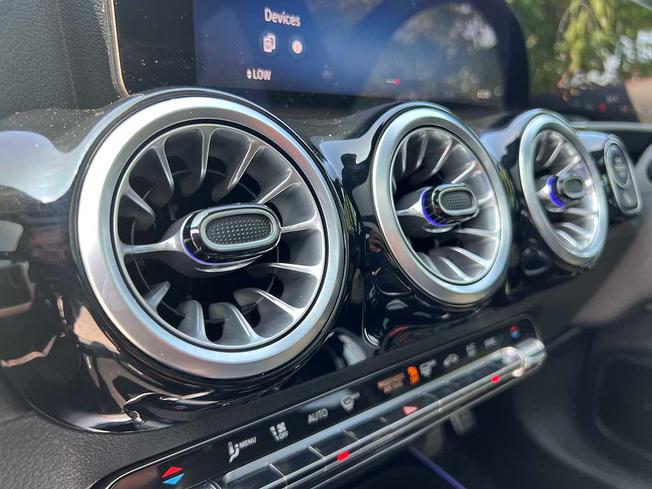 MERCEDES-BENZ Gla Photo 48