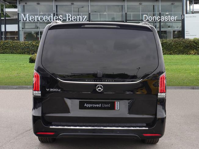 MERCEDES-BENZ V Class Photo 11