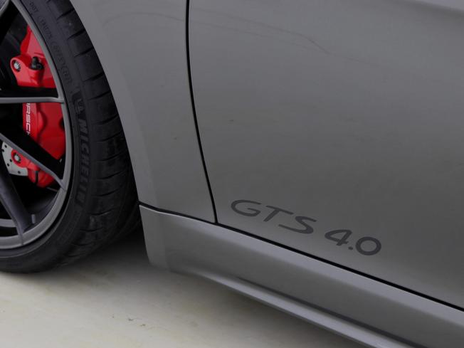 PORSCHE 718 Cayman Photo 20