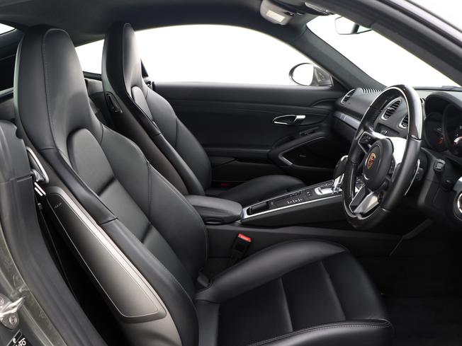 PORSCHE 718 Cayman Photo 26
