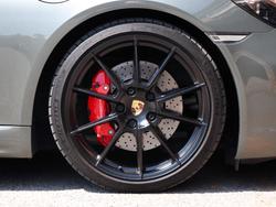 PORSCHE 718 Cayman Photo 4