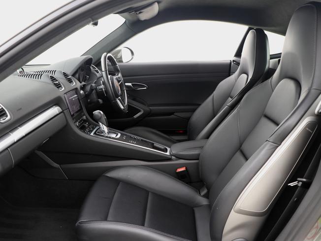 PORSCHE 718 Cayman Photo 41