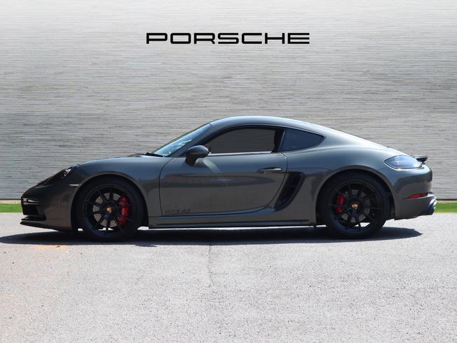 PORSCHE 718 Cayman Photo 6