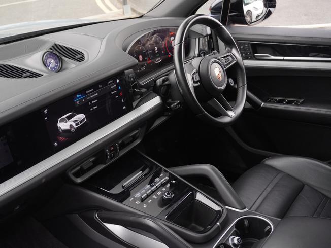 PORSCHE Cayenne Photo 3