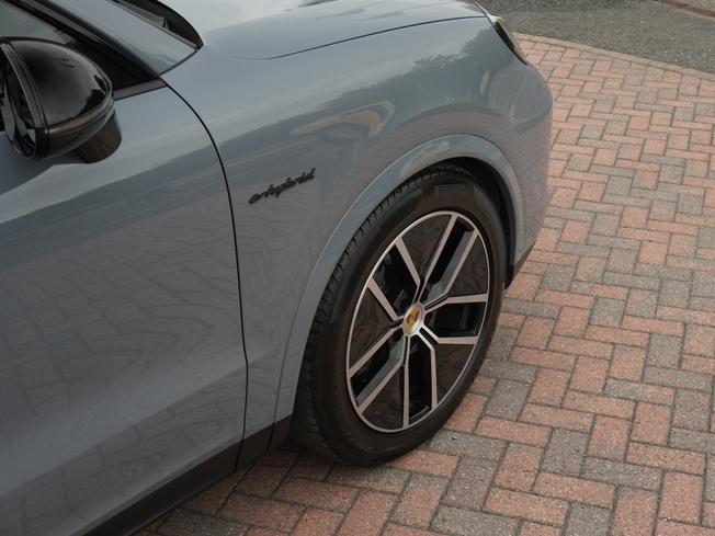 PORSCHE Cayenne Photo 31