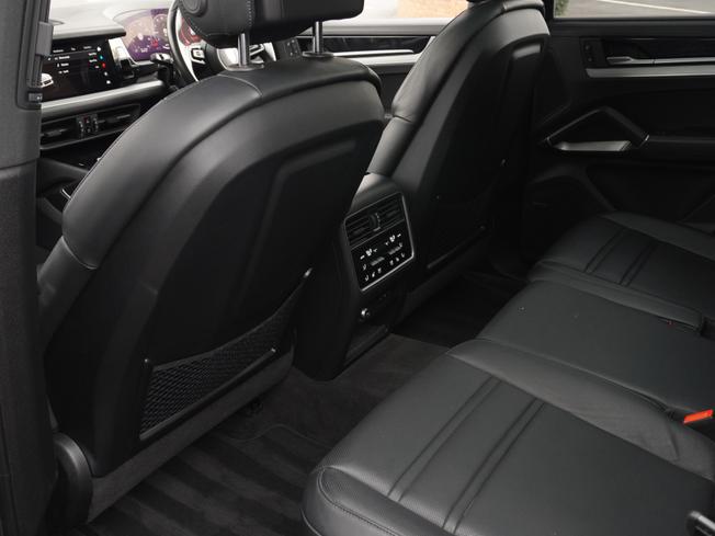 PORSCHE Cayenne Photo 9