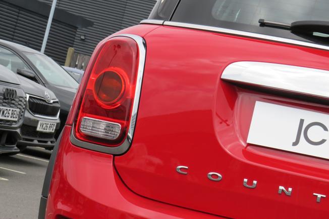 MINI Countryman Photo 12