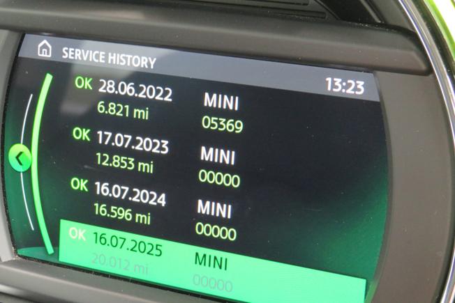 MINI Countryman Photo 16
